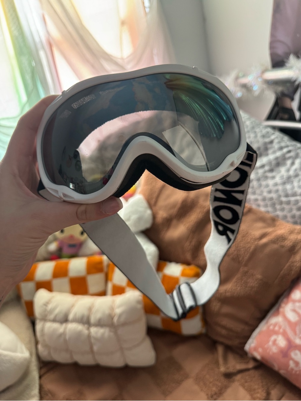 White Ski & Snow Goggles with Adjustable Straps